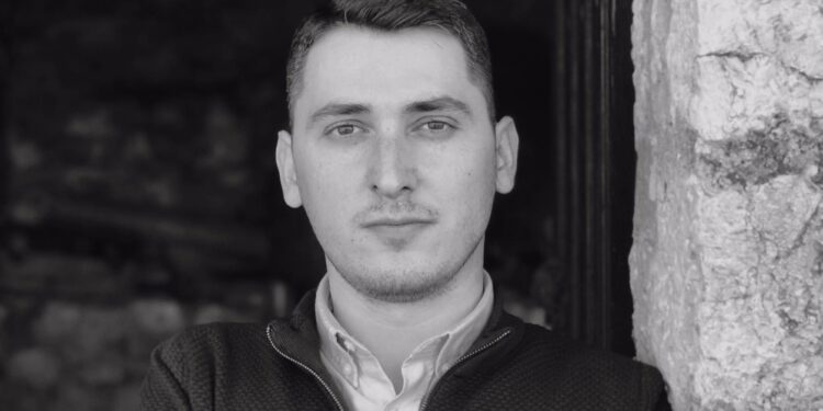 Përgjigje SD-së së Tuzit: “Sekularizmi që mbroni ju është i llojit komunist”