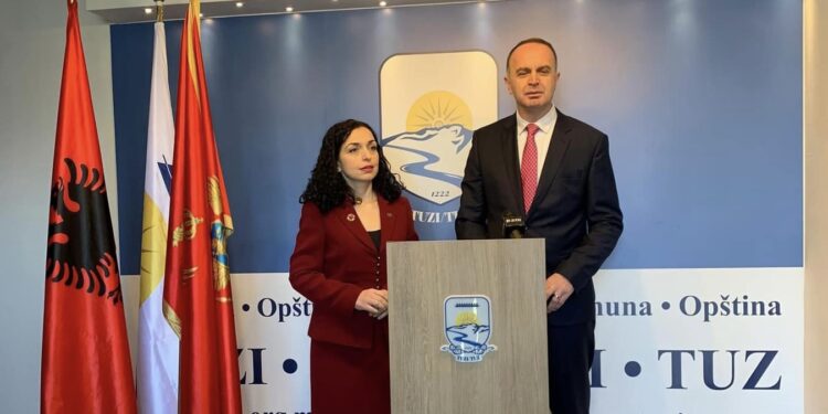 Presidentja e Kosovës Vjosa Osmanin Sadriu, vizitoi Tuzin