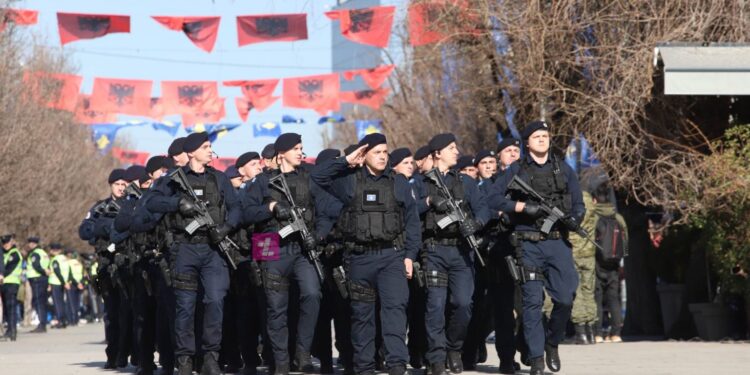 Me parakalimin e FSK-së dhe Policisë, Kosova shënon 15-vjetorin e pavarësisë