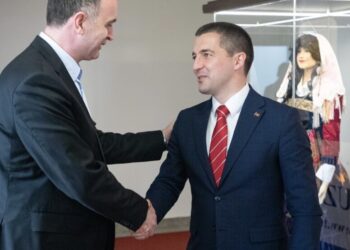 Gjeloshaj e takon Beçiqin: Ju uroj fat në zgjedhjet e ardhshme