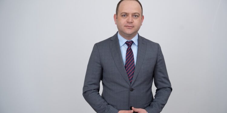 Ivan Ivanaj, zgjidhet nenkryetar i Komunës së Tuzit