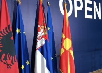 Politika shqiptare vazhdon të jetë e keqja e vetvetes