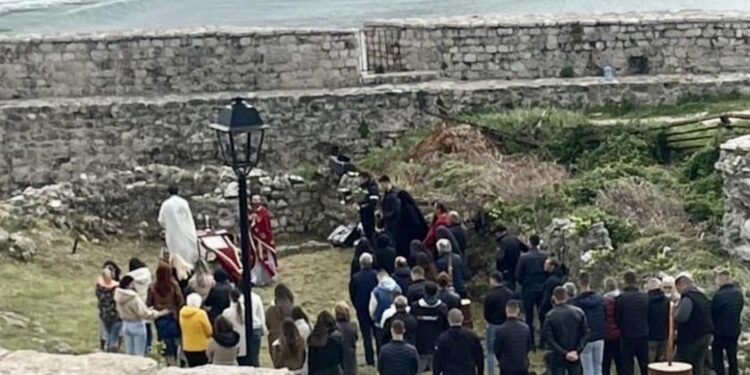 Bikaj: Të ndalohet uzurpimi i trashëgimisë katolike nga Kisha Ortodokse Serbe