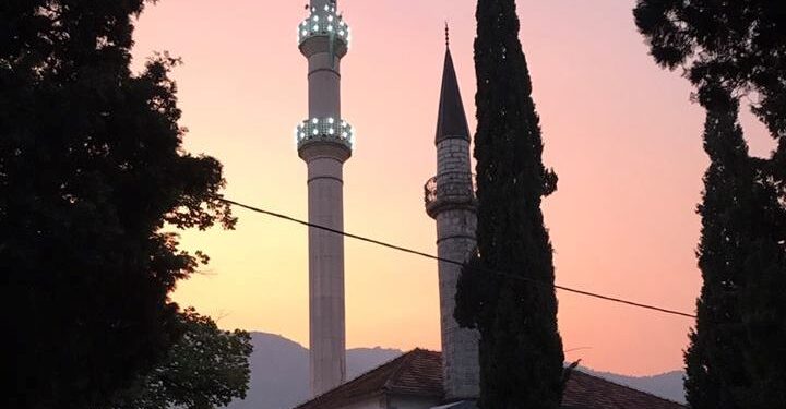 Urime festa e Fitër Bajramit