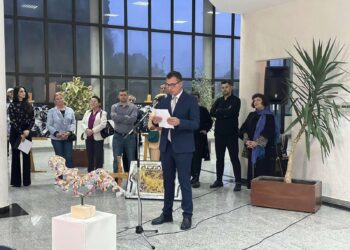 Artistët nga Shkodra, mbajten ekspozitën “T’9 për Tuz”