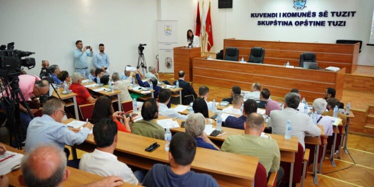 Simpozium shkencor kushtuar xhubletës