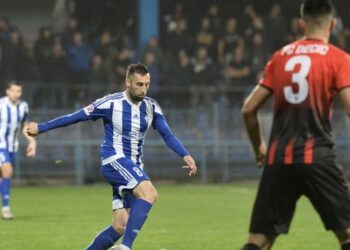 Sharje e fyerje kundër shqiptarëve në ndeshjen e KF Deçiq në Podgoricë