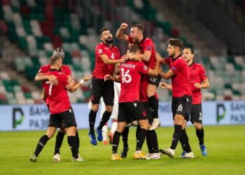 Shqipëria i shënon tre gola Çekisë dhe merr fitore të madhe – kuqezinjtë me një këmbë në EURO 2024