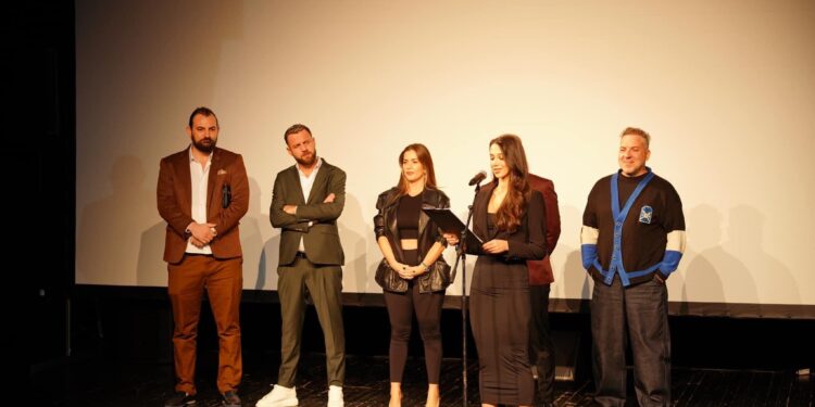 Në Tuz, shfaqet premiera e filmit “Në kuadër të dashurisë”