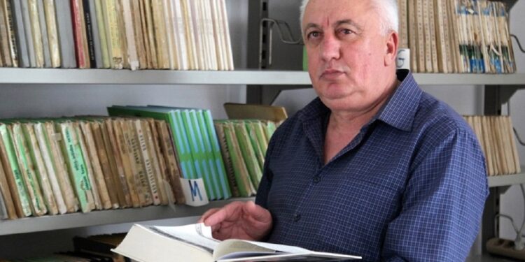 Analfabetët funksionalë të partive politike shqiptare në Mal të Zi me diploma të dyshimta ose të falsifikuara