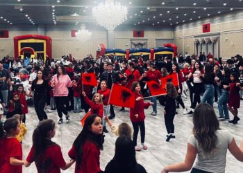 Michigan – “Jehona e Malësisë” bën bashkë fëmijët shqiptar për Ditën e Flamurit