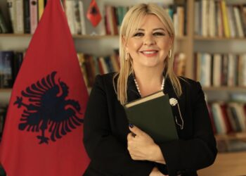 Zhaklina Peto është ambasadorja e re e Shqipërisë në Mal të Zi