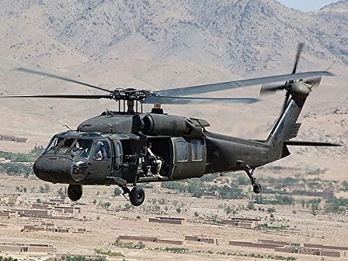 Mbërrijnë në Shqipëri, helikopterët e parë Black Hawk