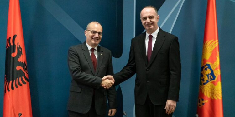 Gjeloshaj priti shefin e diplomacisë të Shqipërisë, Igli Hasani