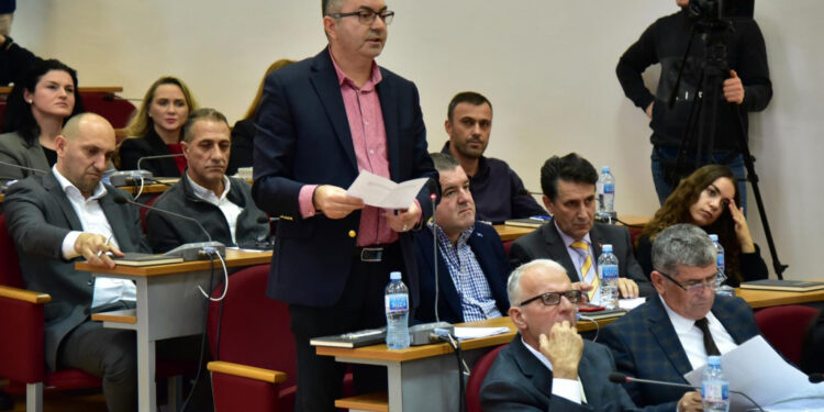 Gjokaj kërkon që Qendra sportive të ndërtohet në Tuz dhe jo në Sukruq