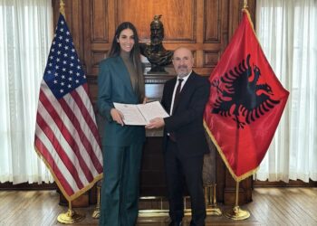 Emina Çunmulaj emërohet Konsull Nderit të Republikës së Shqipërisë në ShBA