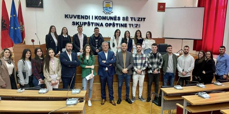 Shoqata “Malësia e Madhe” nga Michigani, ndau bursat studentore