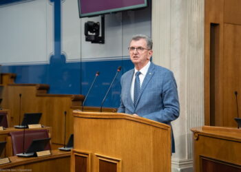 Nikollë Camaj zgjidhet nënkryetar i Kuvendit të Malit të Zi