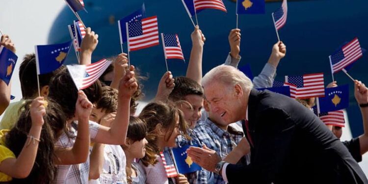 Liderët e Kosovës nderojnë Bidenin: Një nga miqtë më të mëdhenj të Kosovës