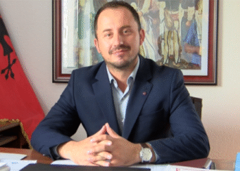 Faik Nika u rizgjodh kryetar i  KKSh-së