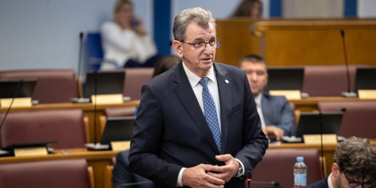 Camaj: Iniciativë për rezolutën për vuajtjet e popullit shqiptar në Mal të Zi