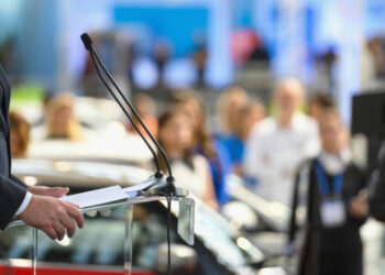 Politikbërja dhe morali në politikë