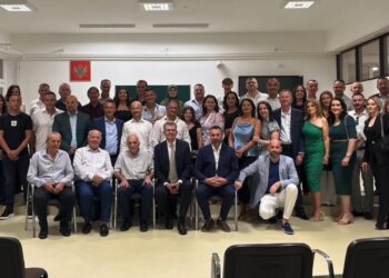 Gjenerata 1993/94 e Shkollës së Mesme “25 Maji” në Tuz, festoi 30 vjetorin e maturës