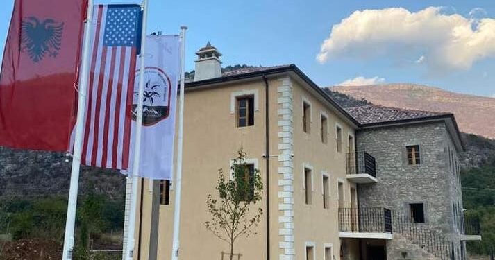 Përurohet kulla muze e Çun Mulës në Hot