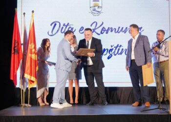 Mr. Lukë Junçaj dhe Dr. Safedin Beqaj, fitues të çmimit të Komunës së Tuzit