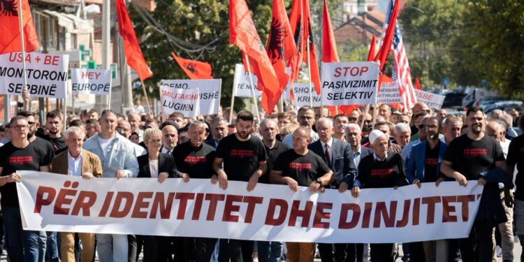 Shqiptarët e Luginës së Preshevës në protestë kundër diskriminimit nga Serbia