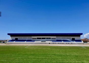 Stadiumi i Deçiqit është gati për derbi