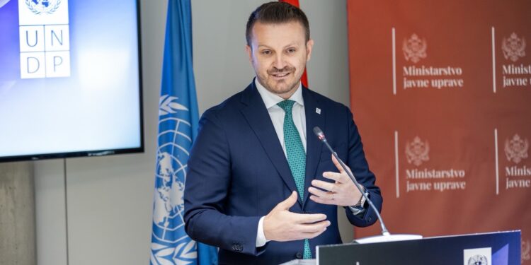 Dukaj: Jemi të vendosur të krijojmë decentralizim të qëllimshëm dhe të qëndrueshëm për komunat