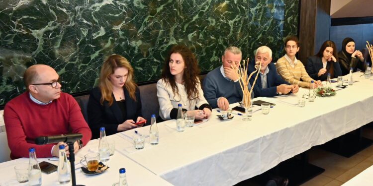 Tryezë e rrumbullakët në Ulqin: “Sfidat në zbatimin e ligjit për qasje të lirë në informacion”