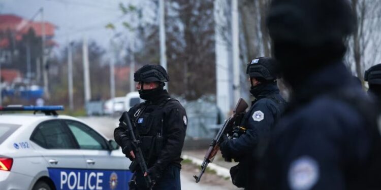 Kosovë, autoritetet mbyllin institucionet paralele të Serbisë