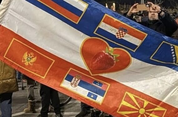 Mesazh fyes ndaj shqiptarëve në protestën e sotme në Podgoricë