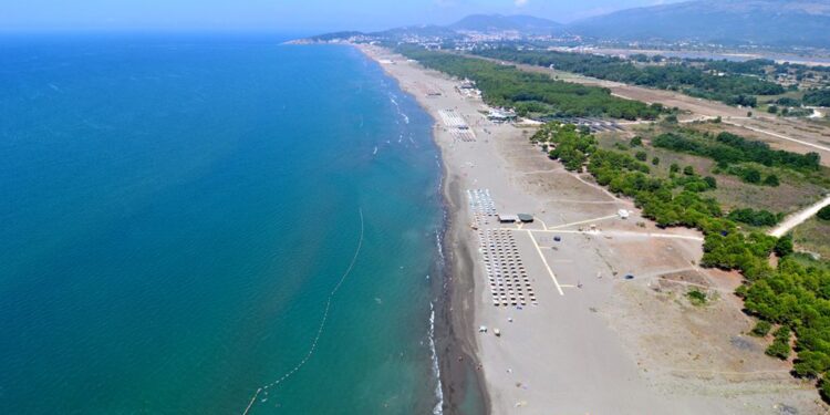 Ulqinakët e humbën Plazhin e Madh?