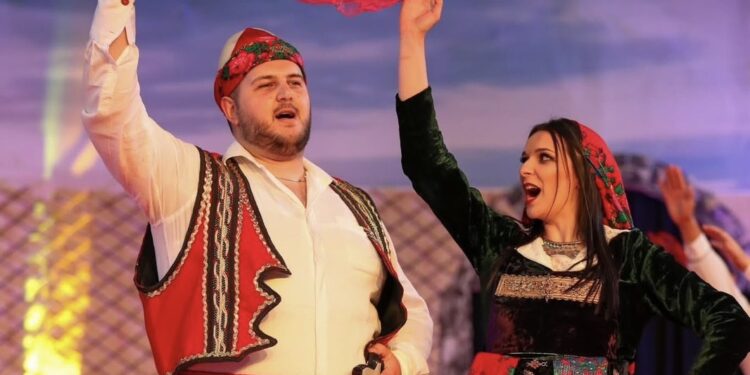 “Koha” nga Dinosha shkëlqen në festivalin “Anadrinia Jehon” në Rahovec duke fituar vendin e parë