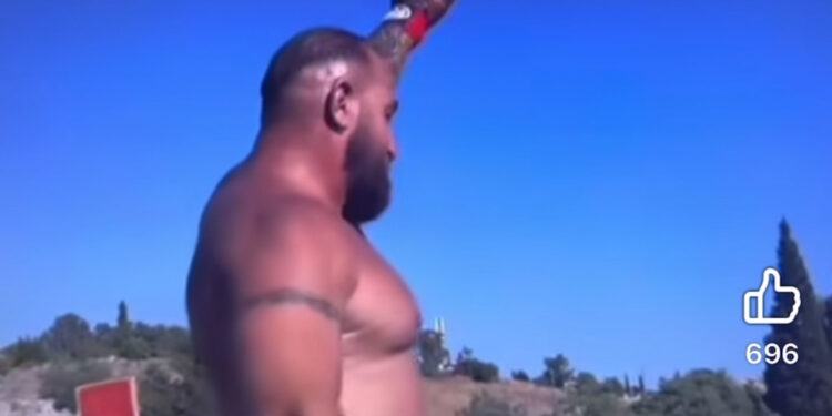 Skandal – Diskualifikohet garuesi nga Kosova pasi bëri simbolin e shqiponjës dykrenare në Podgoricë