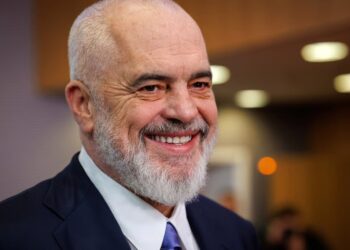 Shqipëria emëron ministren e parë në botë të krijuar nga inteligjenca artificiale