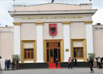 Kuvendi i Shqipërisë miraton qeverinë e re të Edi Ramës
