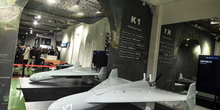 Përurohen dronët ‘Made in Kosova’! ‘K1’ dhe ‘Skifteri’ me shpejtësi deri në 270km/h e 5000 metra lartësi