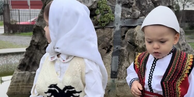 Një urim i veçantë nga Tuzi – Malësia, për Ditën e Flamurit