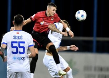 Deçiqi fiton 4:2 ndaj Arsenalit