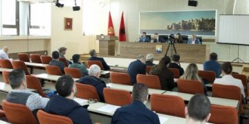 Në Ulqin u mbajt tryezë e rrumbullakët mbi Draft-ligjin për ndryshimet dhe plotësimet e Ligjit mbi të Drejtat dhe Liritë e Pakicave