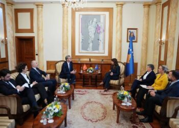 Kryetarja e Kuvendit të Kosovës, Albulena Haxhiu, priti në takim nënkryetarin e Kuvendit të Malit të Zi, Nikollë Camaj