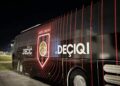 Autobusi i KF Deçiqit me “veshjen” e re
