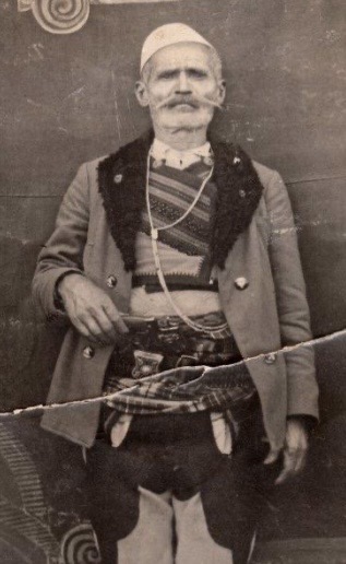 Hotiani dhe krajani që sfiduan burgun, perandoritë dhe frikën