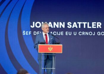 Austriaku “kërcënon” Malin e Zi: BE-ja nuk do të tolerojë nisma për çnjohjen e Kosovës