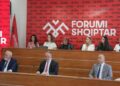 Forumi Shqiptar do të votojë për shkarkimin e Andrija Mandiqit
