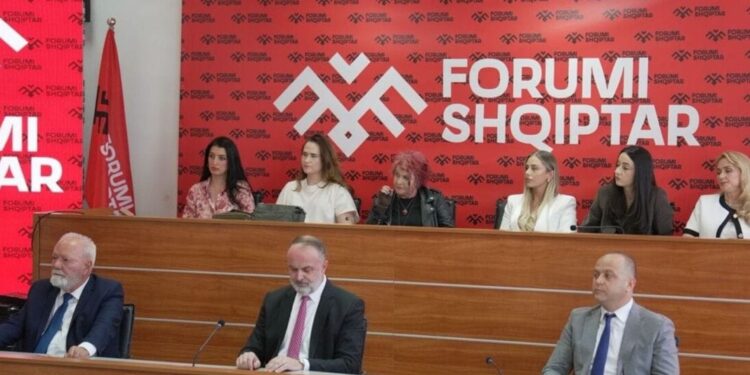 Forumi Shqiptar do të votojë për shkarkimin e Andrija Mandiqit